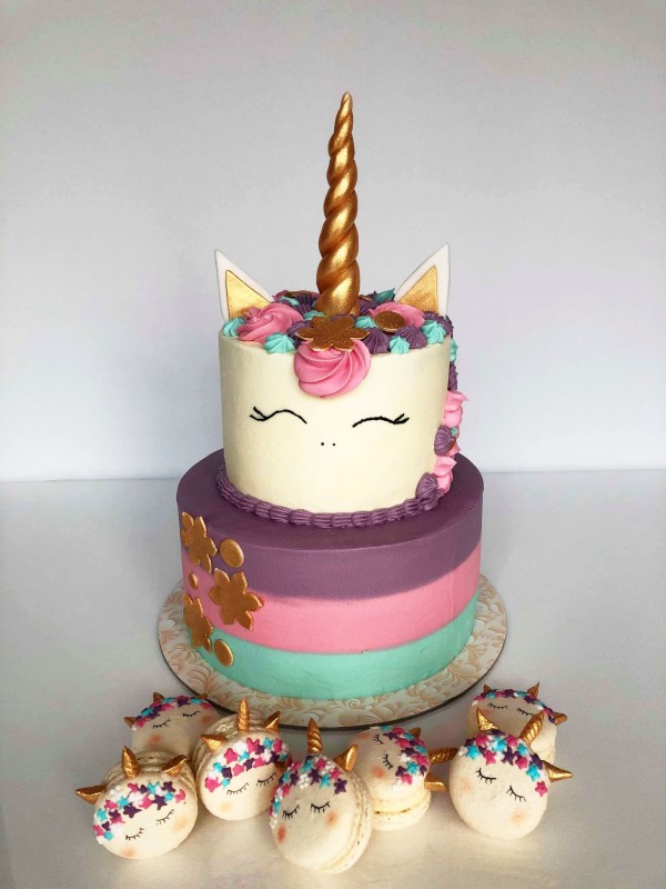 Two tier unicorn cake