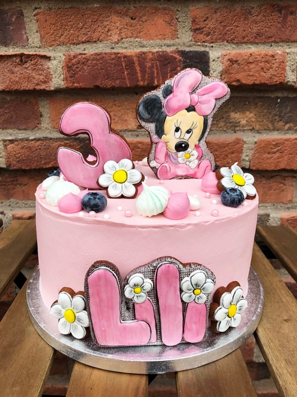 Minnie mouse birthday cake