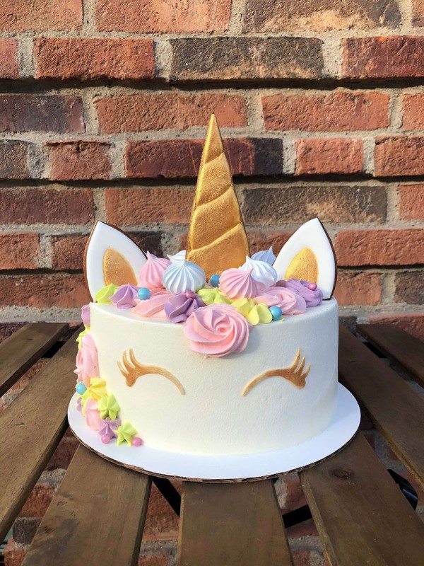 Unicorn birthday cake