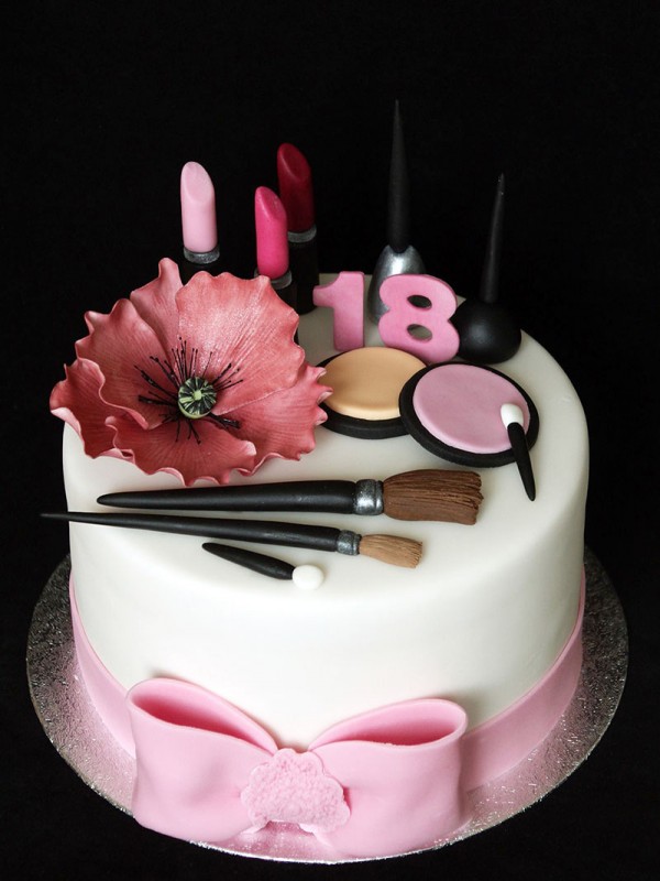 Festkage med "Make up" tema til 18 års fødselsdag