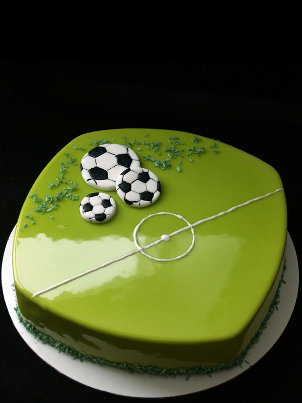 Football mousse cake