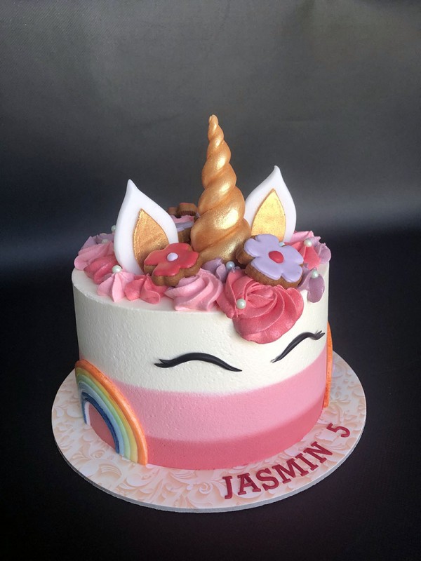 Ombre unicorn birthday cake