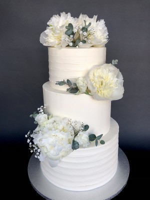 Classic white wedding cake